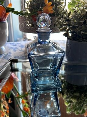 💙 Small (5”) Vintage Inspired Blue Glass Decorative Decanter Bottle